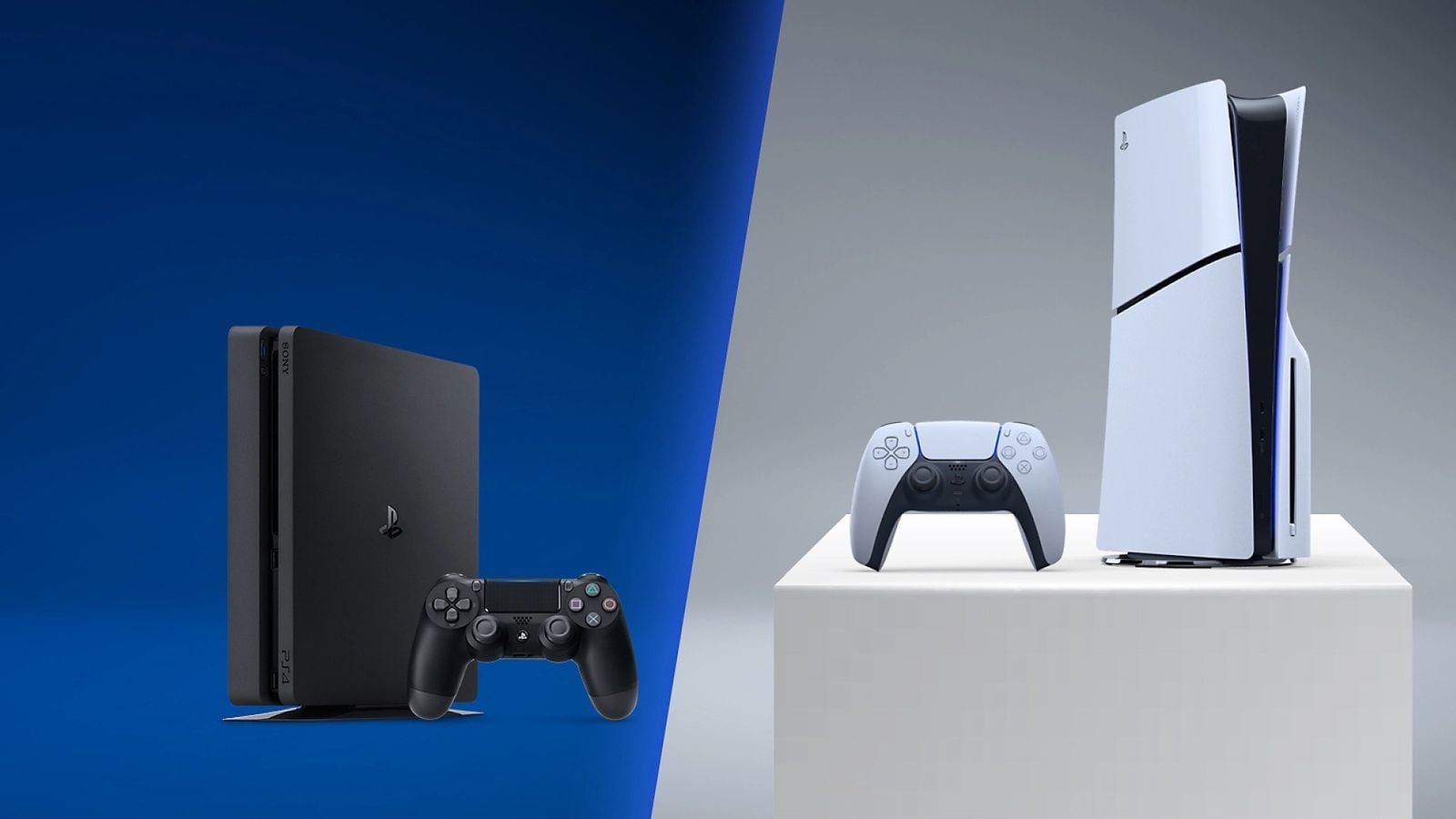 PS4 vlevo a PS5 Slim s ovladačem DualSense vpravo na studiovém pozadí